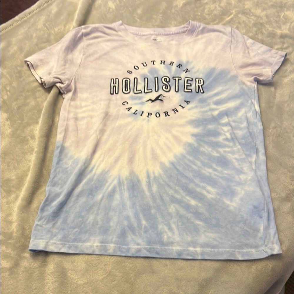 Hollister Blue and Purple Tie-Dye Short Sleeve Tee